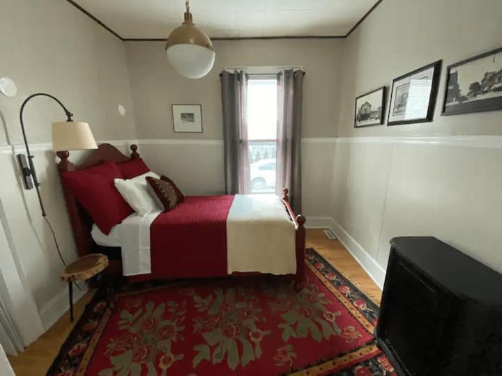 Cozy 3 & 4 Bed Home 2 Blocks To Hospitals & Lambeau Green Bay Kültér fotó
