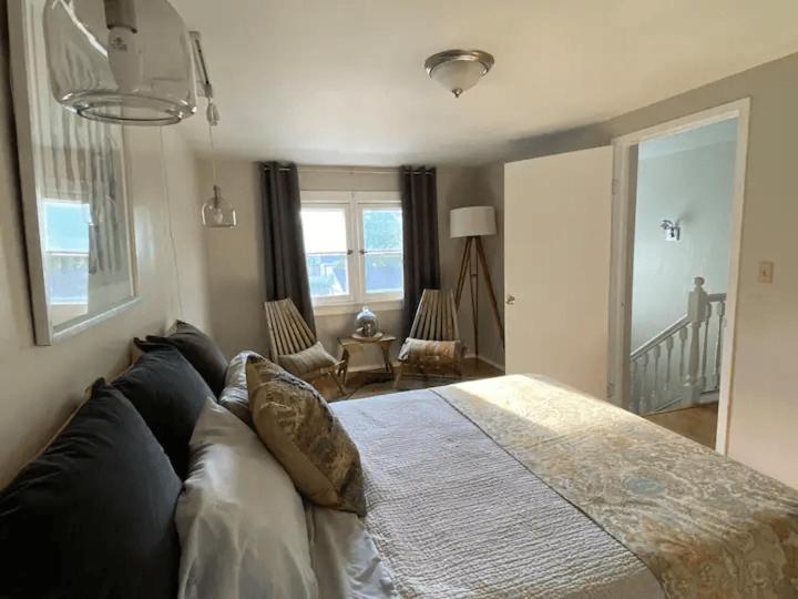 Cozy 3 & 4 Bed Home 2 Blocks To Hospitals & Lambeau Green Bay Kültér fotó
